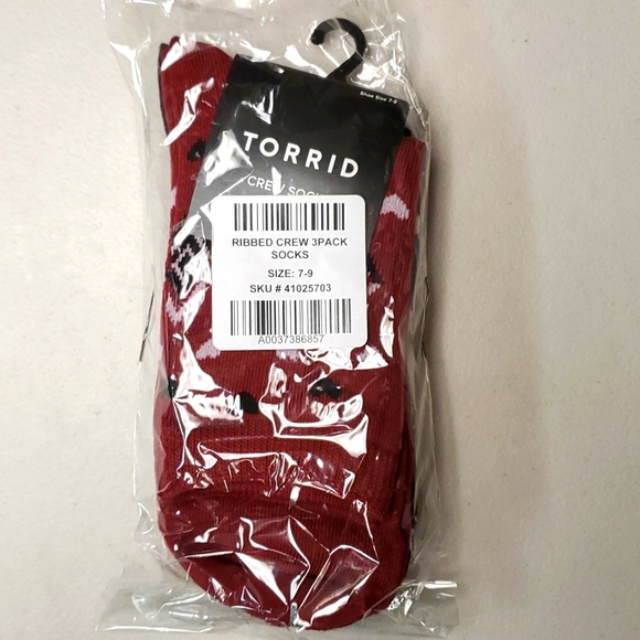 ❤️NWT TORRID WIDE WIDTH 3 PACK RIBBED CREW SOCKS - HEART & STAR GRAPHIC PRINT - Picture 4 of 8